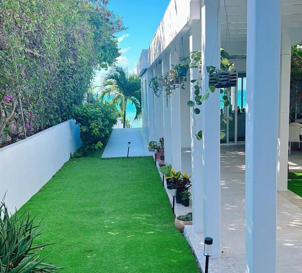 Ocean Garden Studio I Cedar Grove Villa